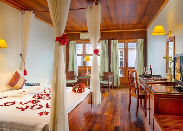 Ta Prohm & Hotel Siem Reap