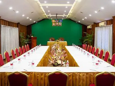 Ta Prohm & Hotel Siem Reap