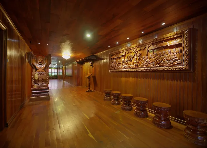 Ta Prohm & Hotel
