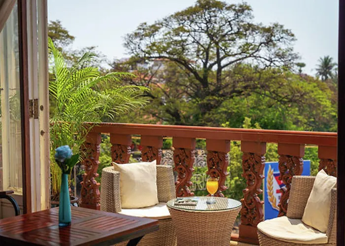 Hotel Ta Prohm & Siem Reap