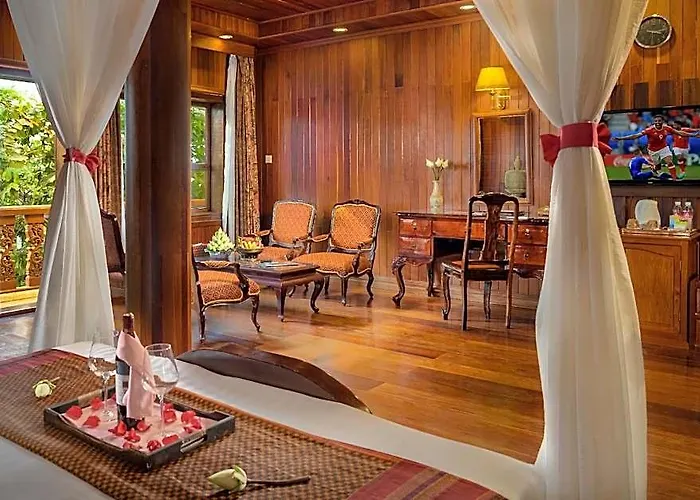 Ta Prohm & Hotel Siem Reap