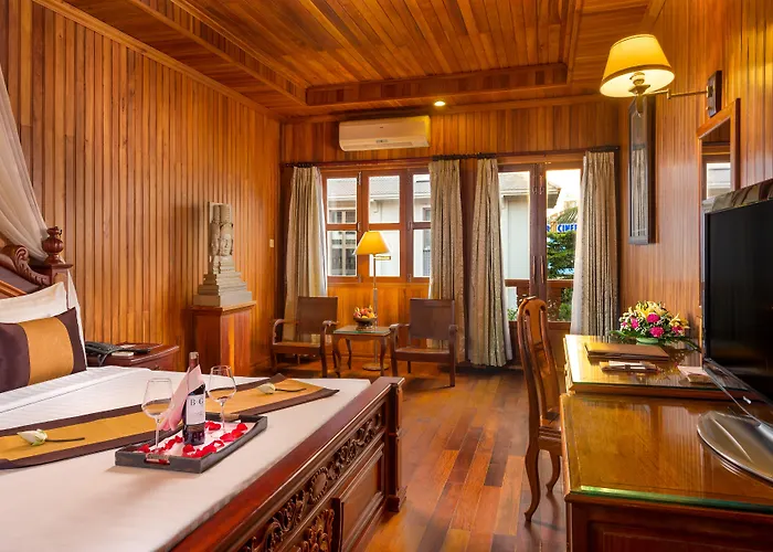 Hotel Ta Prohm & 4*